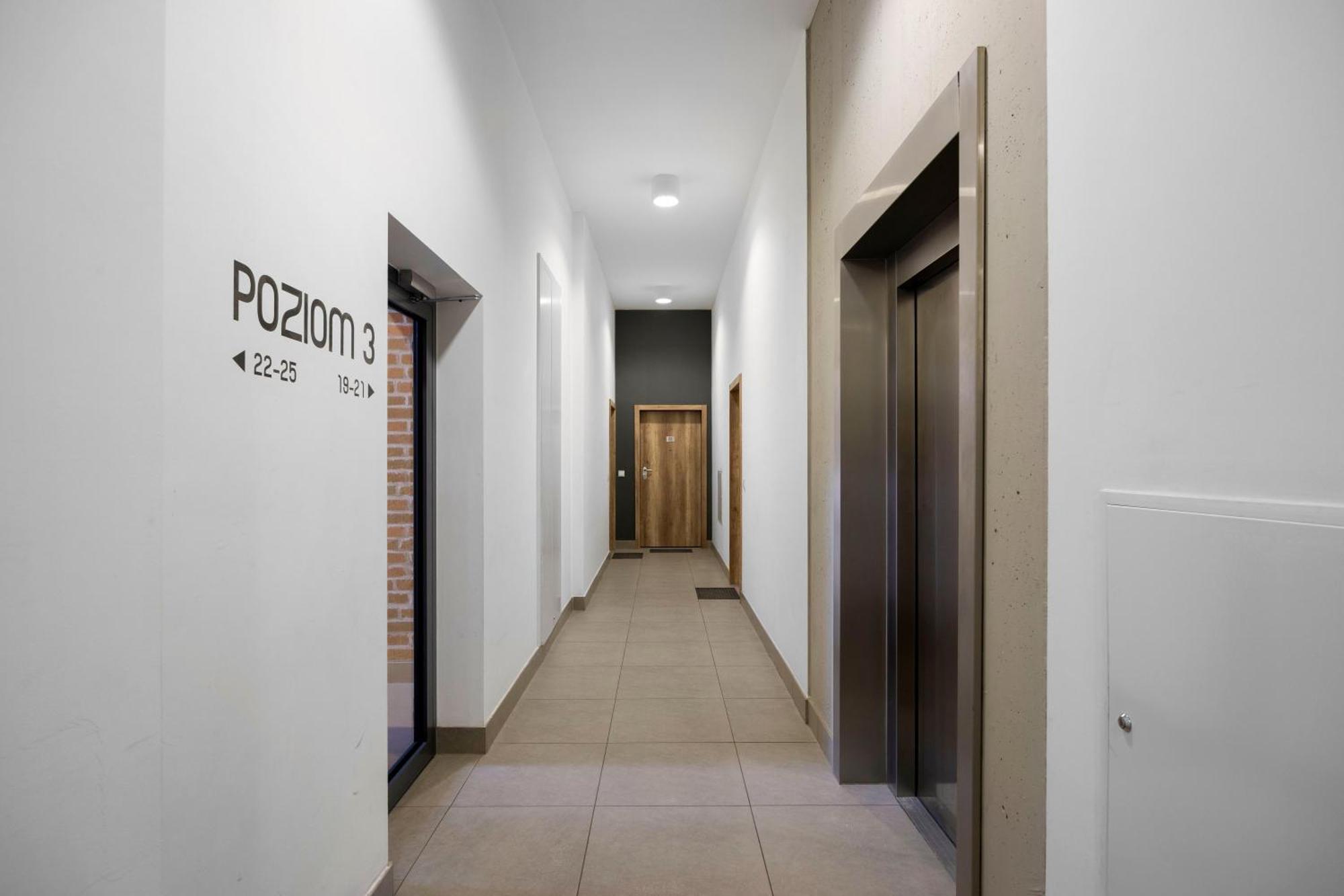 Brooklyn Loft Apartment - Old Town, Free Parking Βρότσλαβ Εξωτερικό φωτογραφία